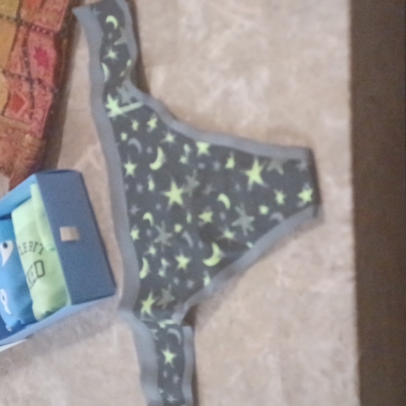 - American  eagle super  wicked  undies  bundle - Picture 5 of 10